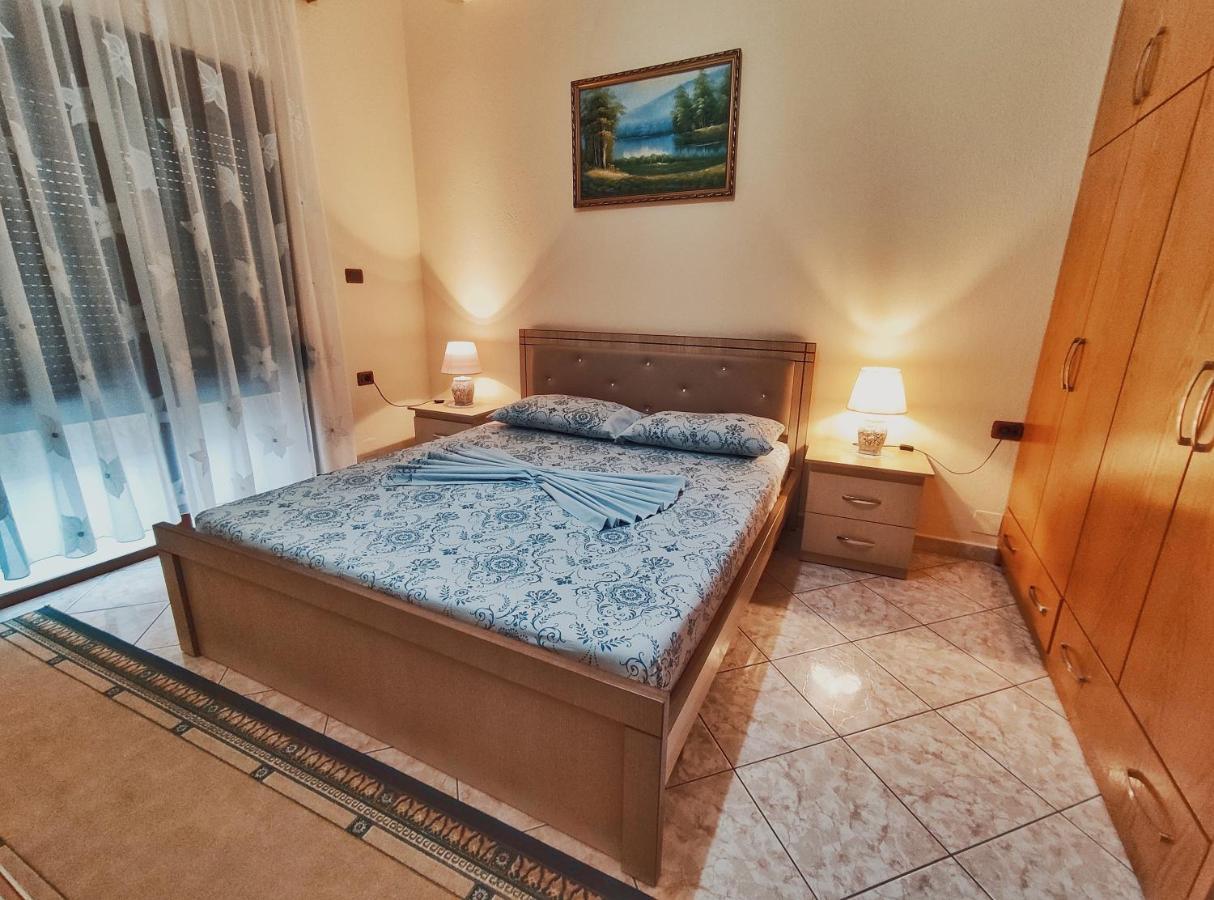 Artur'S Apartment Gjirokastër Eksteriør bilde